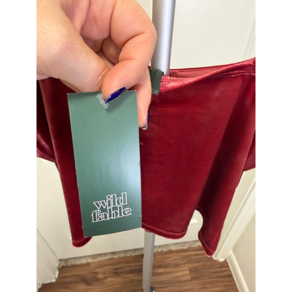 Women's Velour Tank Top - Wild Fable™ Berry Red M NWT - Picture 5 of 6
